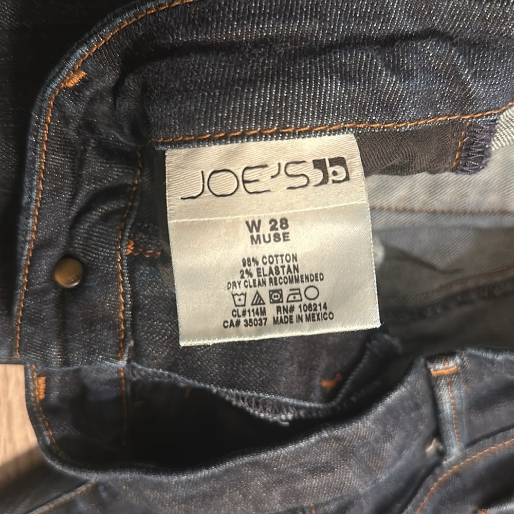 Joe’s Jeans Mid Rise Bootcut - Picture 7 of 8